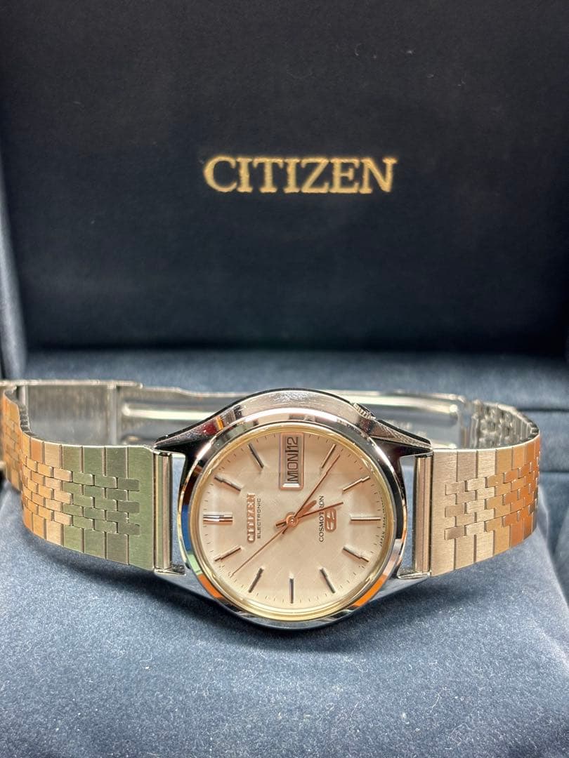 シチズン コスモトロン 電磁テンプ式腕時計　超美品