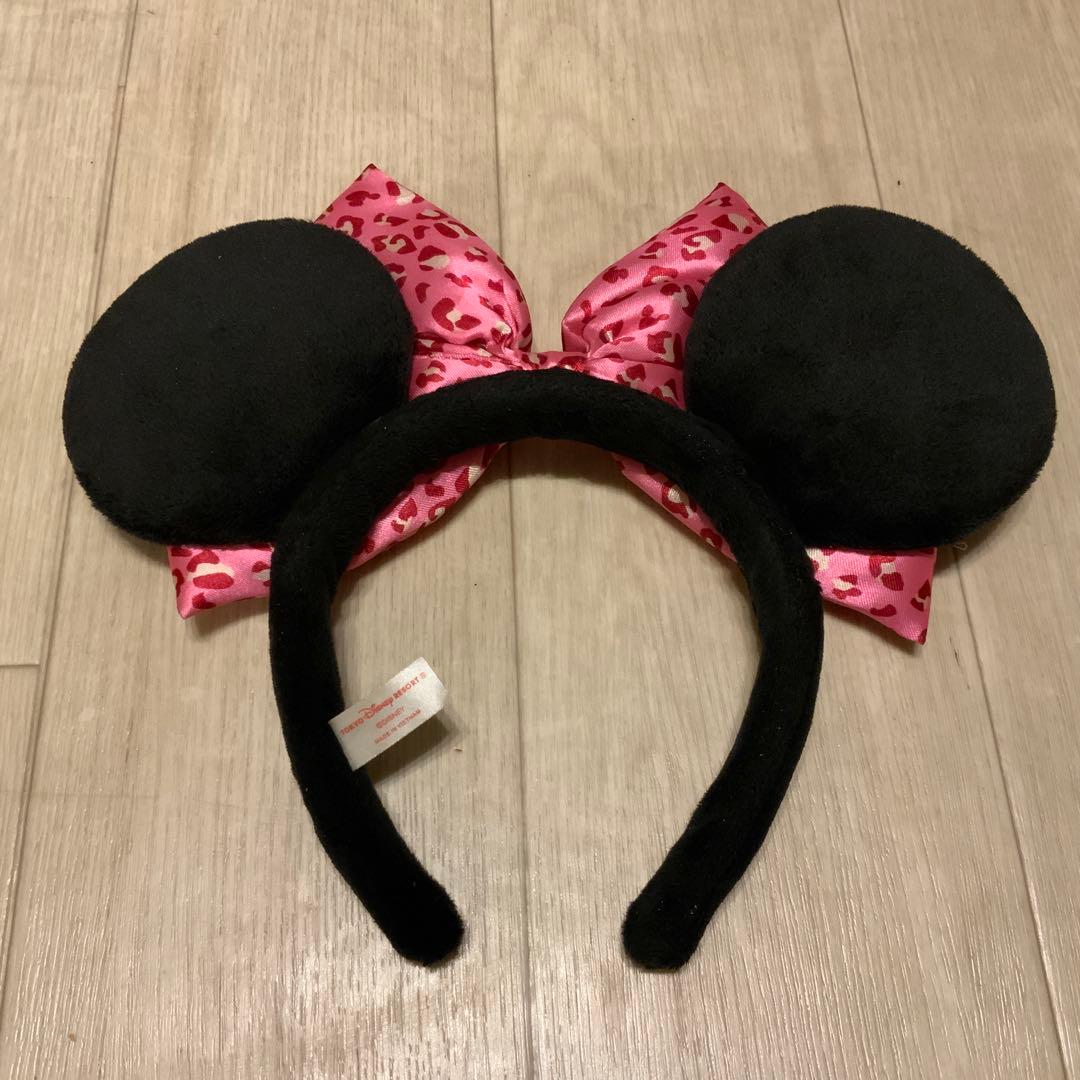 ディズニー　カチューシャ　ヒョウ柄　ピンク