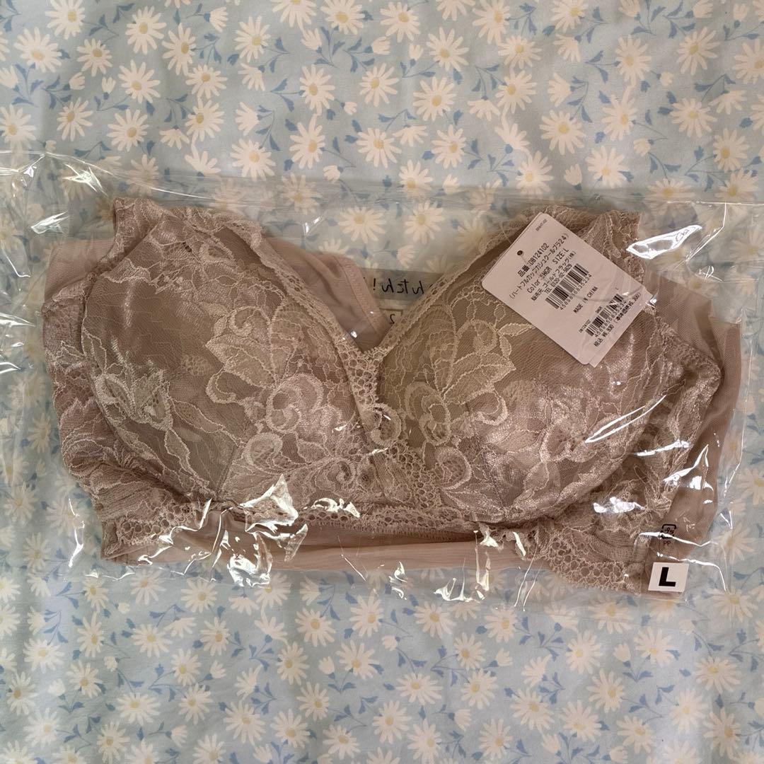 ブラデリスニューヨークピースハートフルカップカシュクールブラシアーグレージュL