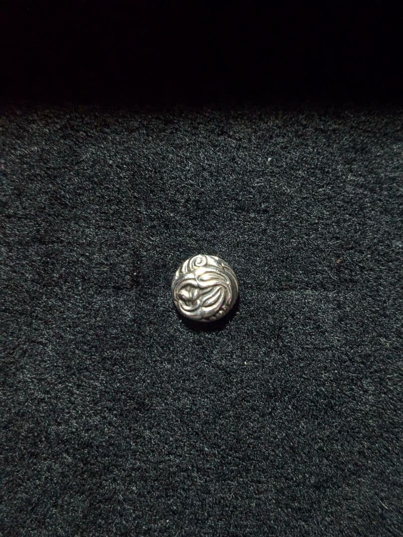 ロンワンズ Lone ones ネスト イヤリング ピアス