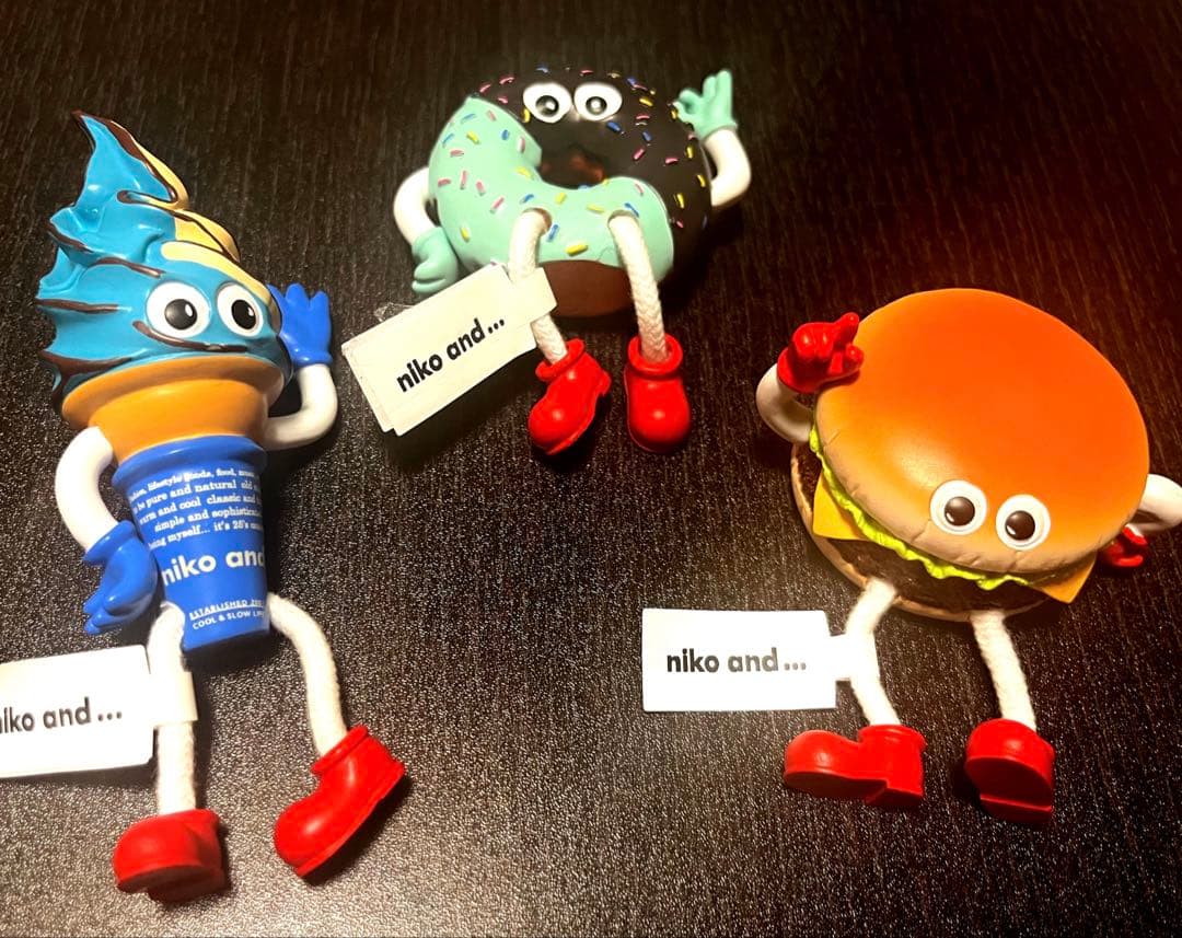 フレーバーズ　ニコアンド　お座りオブジェ３点セット