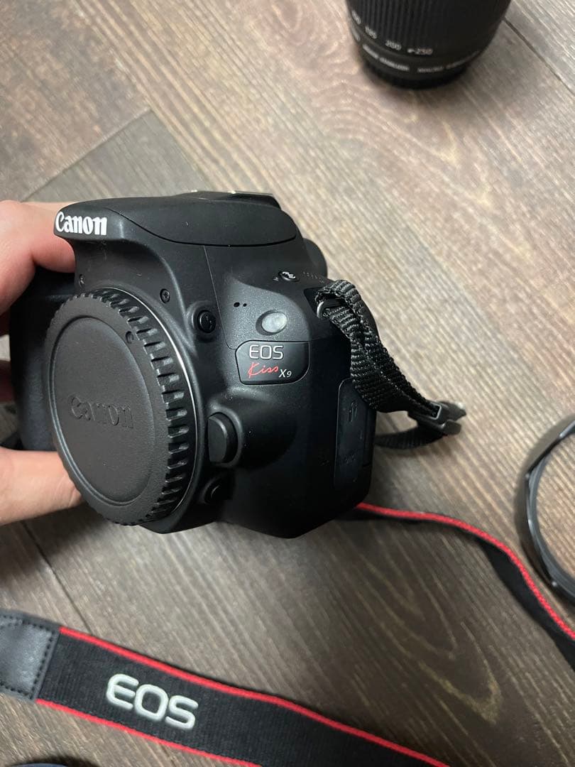 Canon EOS Kiss X9+ EFS 55-250mmレンズ