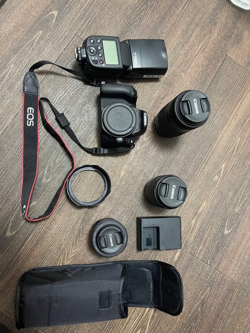 Canon EOS Kiss X9+ EFS 55-250mmレンズ