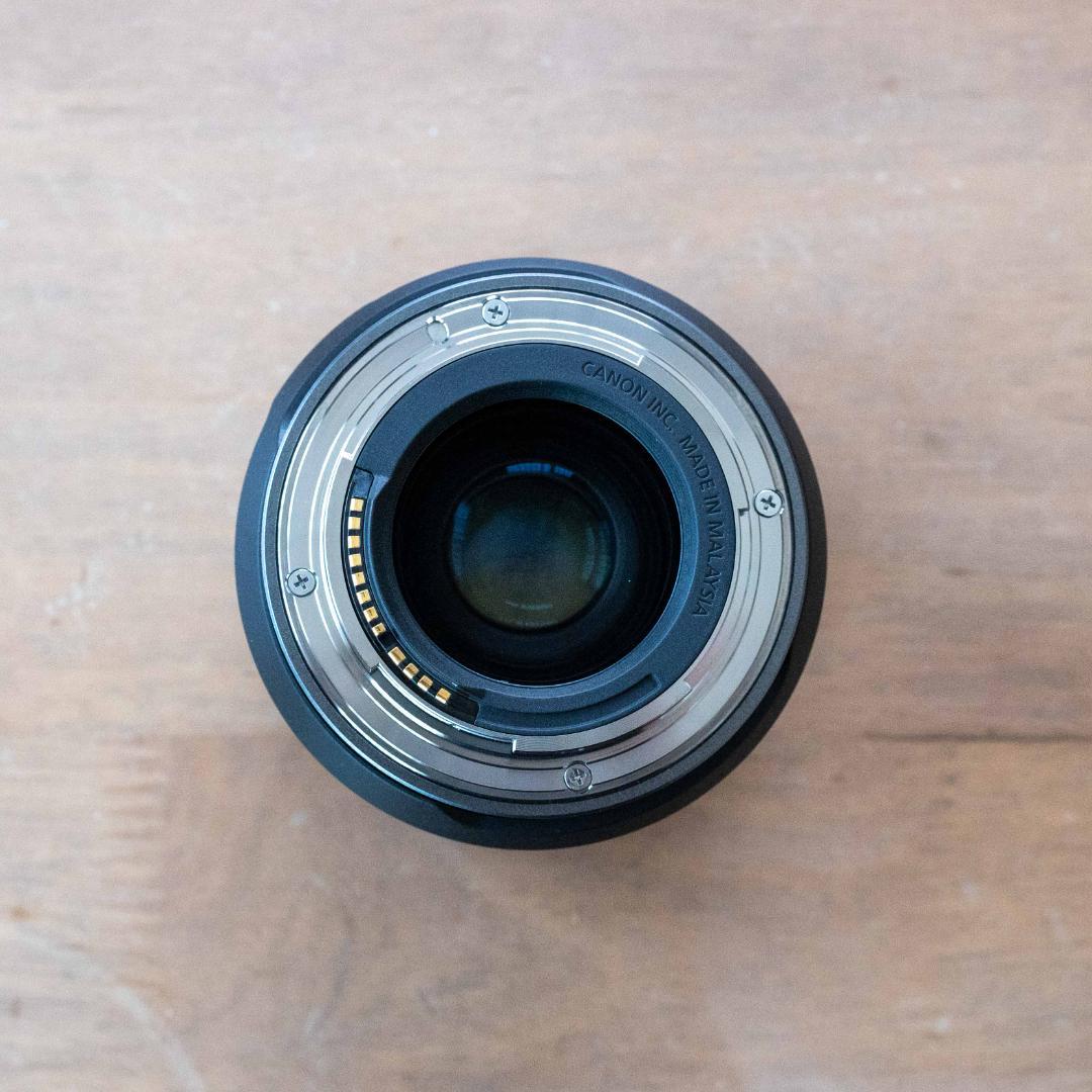 Canon RF 85mm F2 MACRO IS STM レンズ