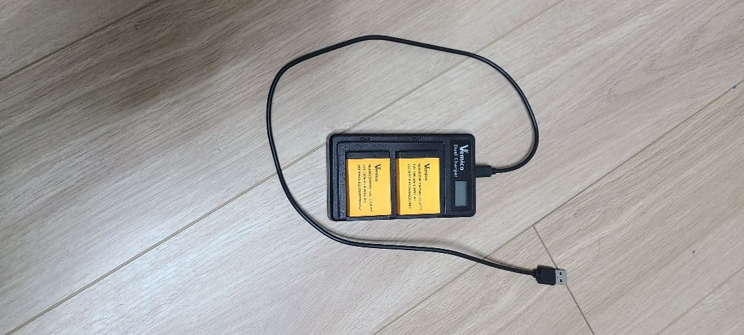 本日限定値引き！Canon EOS Kiss X10 ホワイト カメラバッグ付き