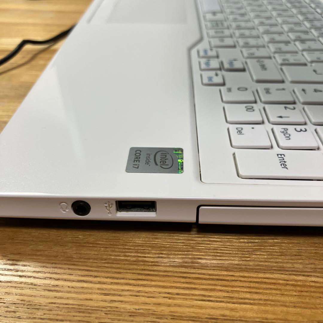 富士通 LIFEBOOK AH53/U 人気の白 Core i7
