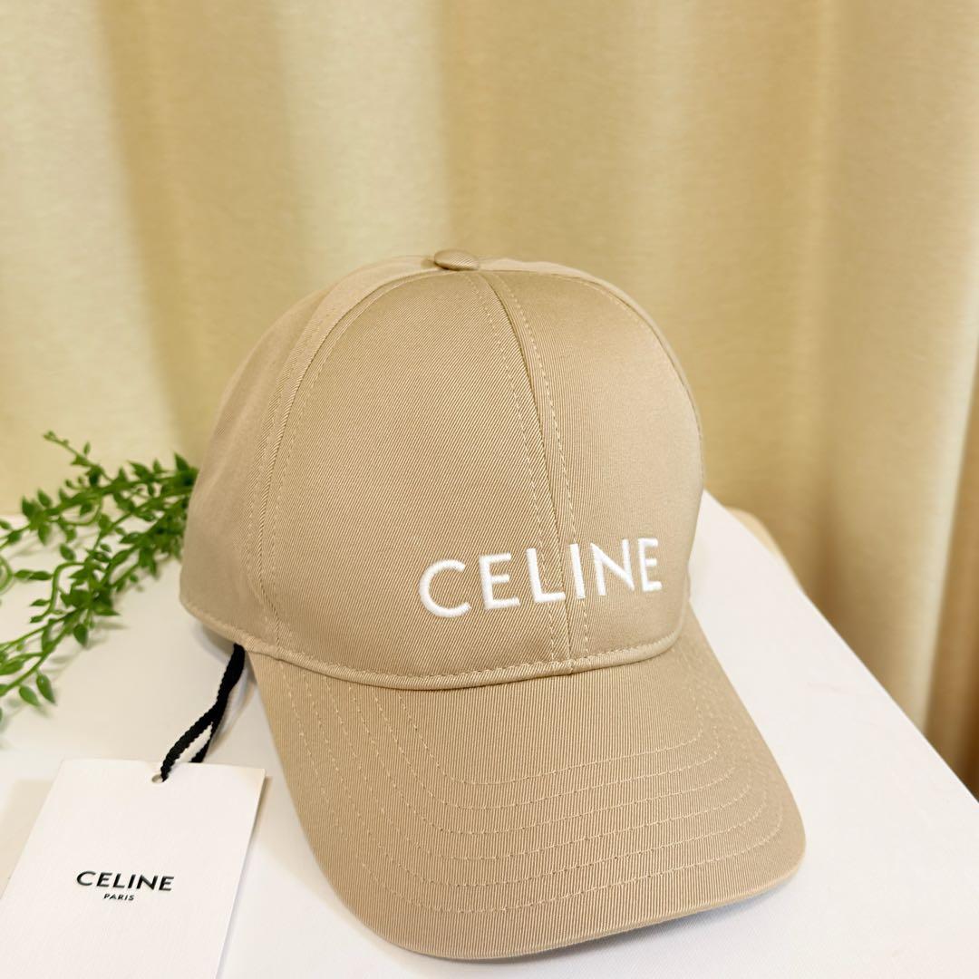 限定セール　【新品タグ付き】　CELINE ベージュ ロゴ ベースボールキャップ