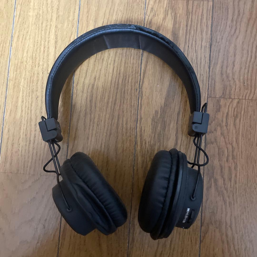 ワイヤレスヘッドホン ブラック