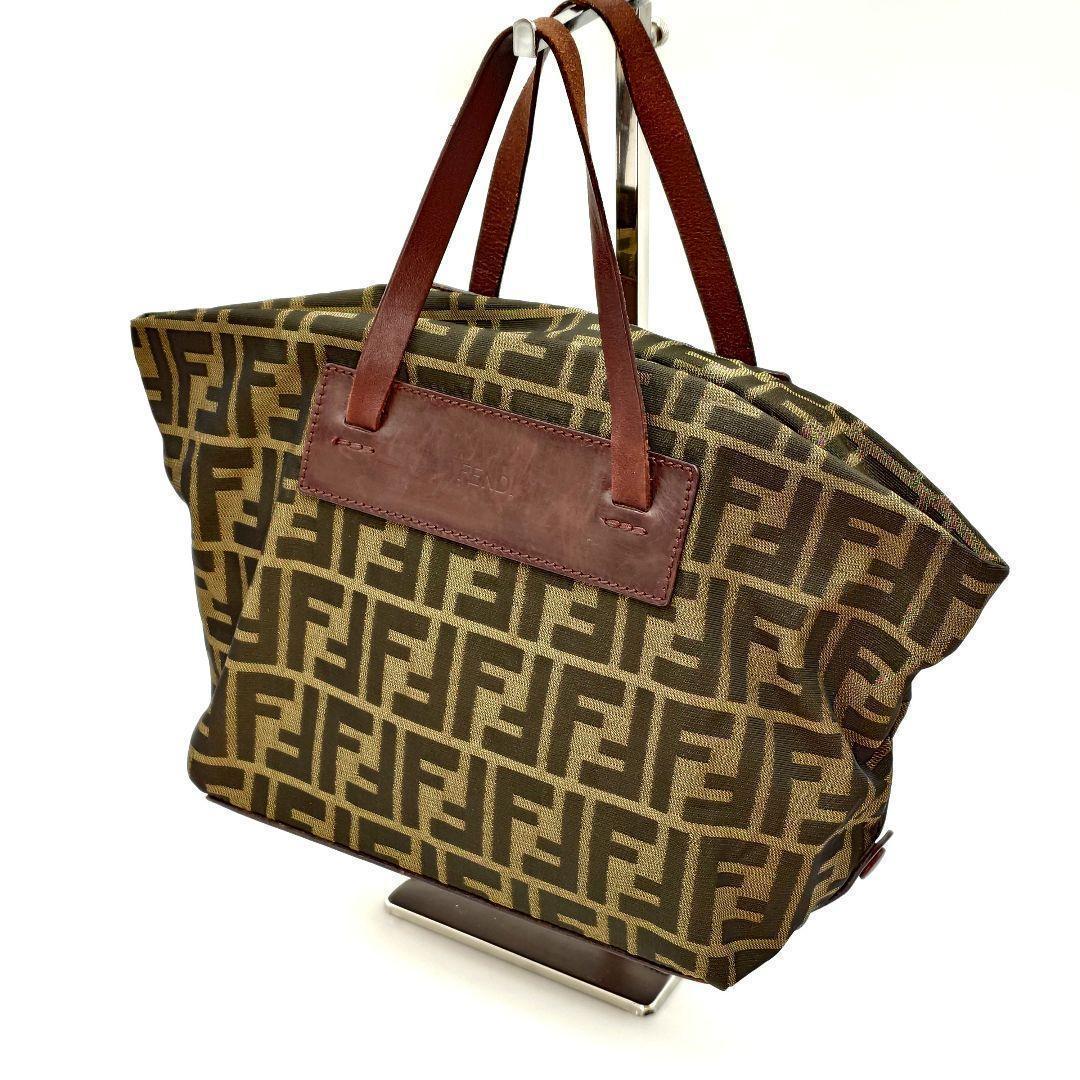 FENDI　フェンディ　ズッカ柄　エコバッグ　折りたたみハンドバッグ