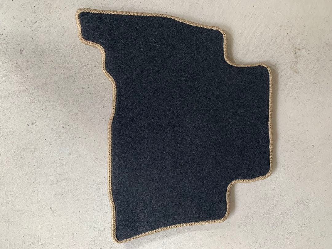 トヨタ　ランドクルーザープラド　150後期　純正フロアマット　7人用