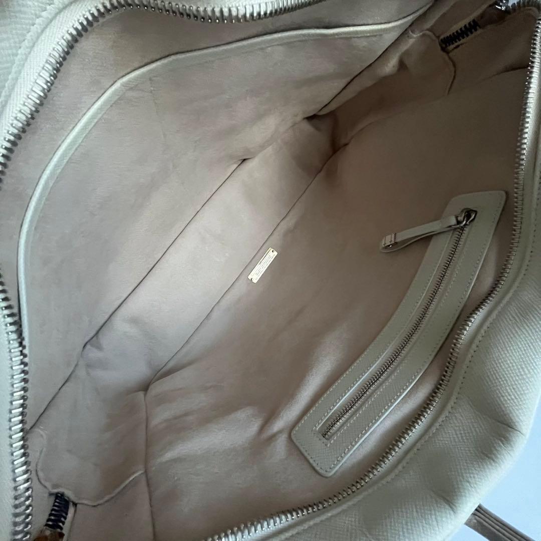 極美品✨️ GLOBE TROTTER 　ビジネスバッグ　白　ショルダー　レザー