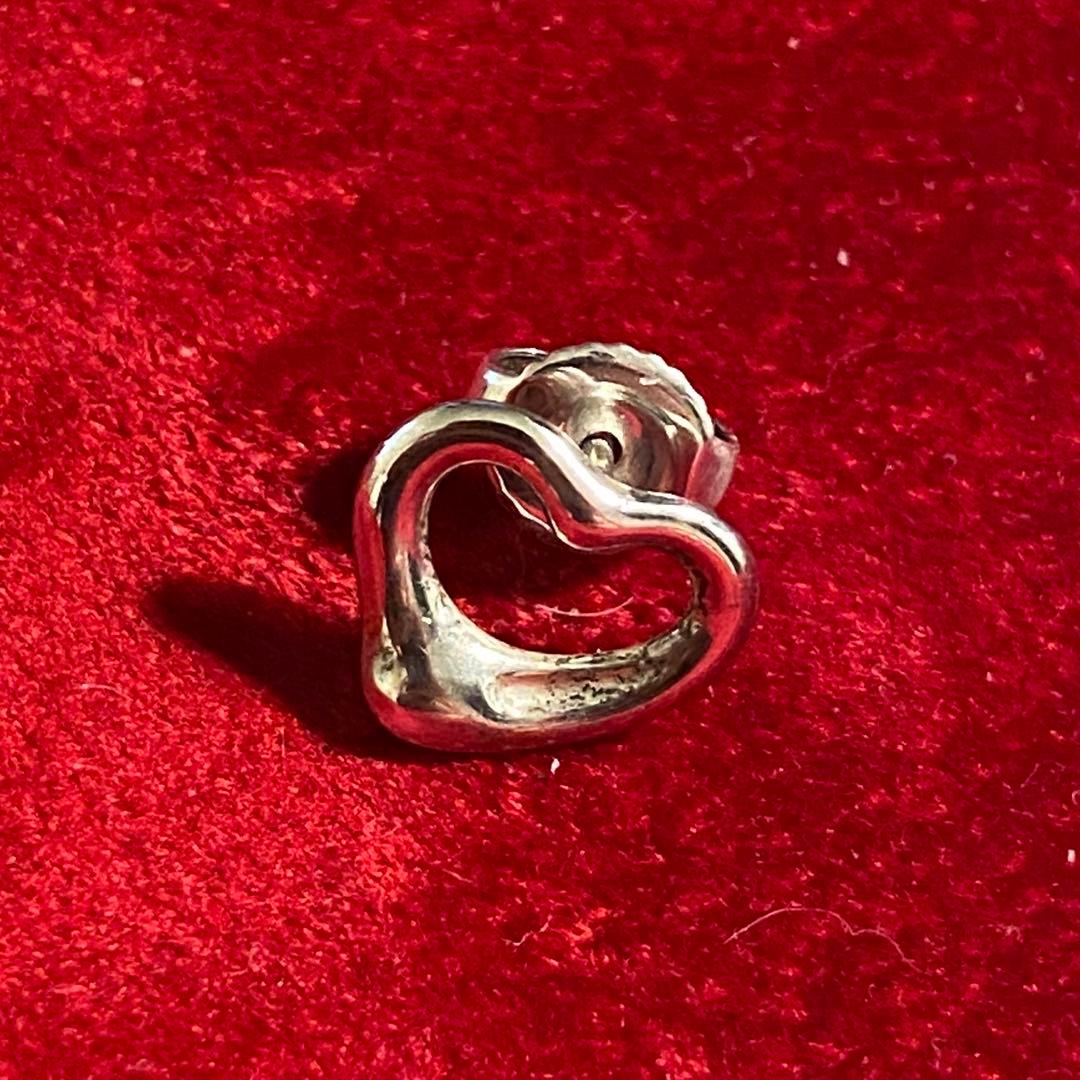 片耳のみ！現物のみ！ティファニーのオープンハート スタッド ピアス！