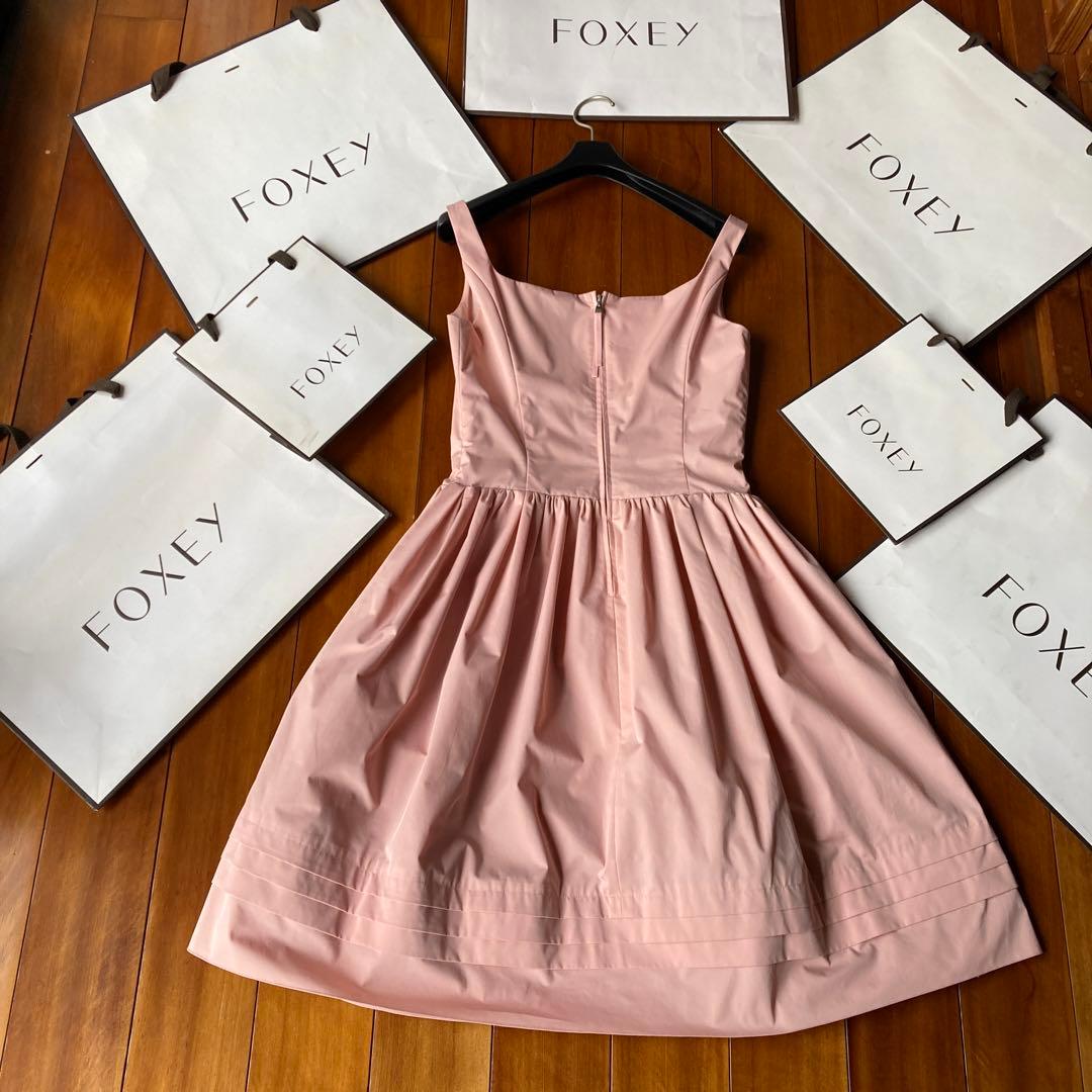 ♡専用美品♡フォクシー　エアリータックワンピース　ドレス　40号