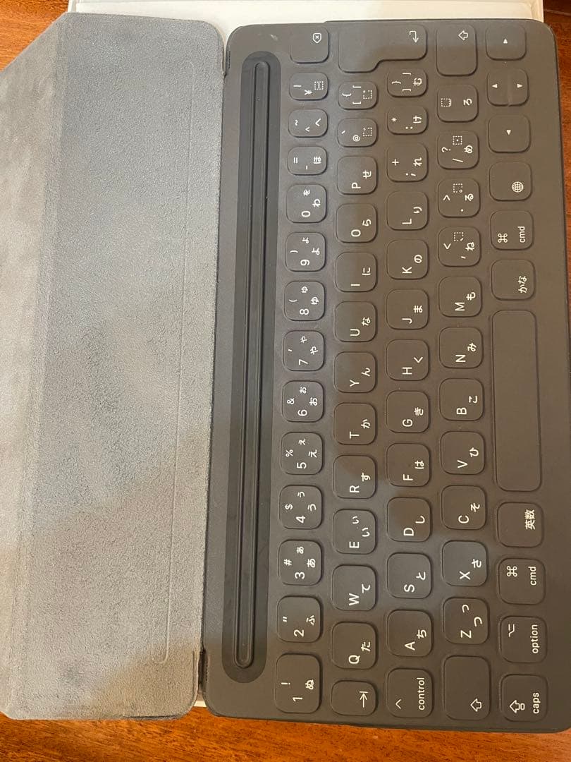 iPad 8世代　32GB Wi-Fiモデル+キーボード