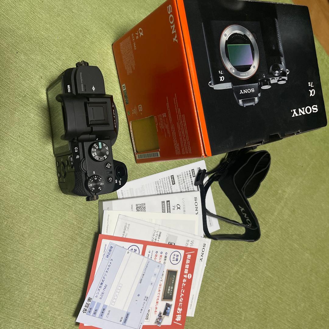 Sony α7 II ILCE-7M2 本体 + バッテリー2個 + 充電器