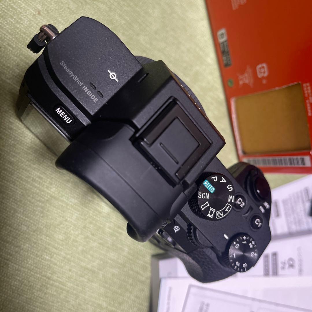 Sony α7 II ILCE-7M2 本体 + バッテリー2個 + 充電器