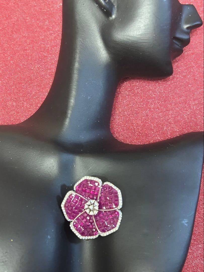 ✨ジュエリーRAmuu❣️ミステリーセッティングルビーブローチ