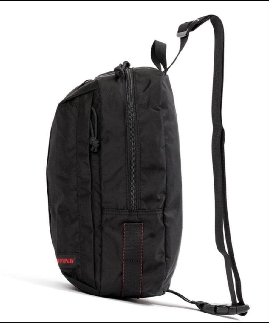 BRIEFING SLING WALKER ブラック