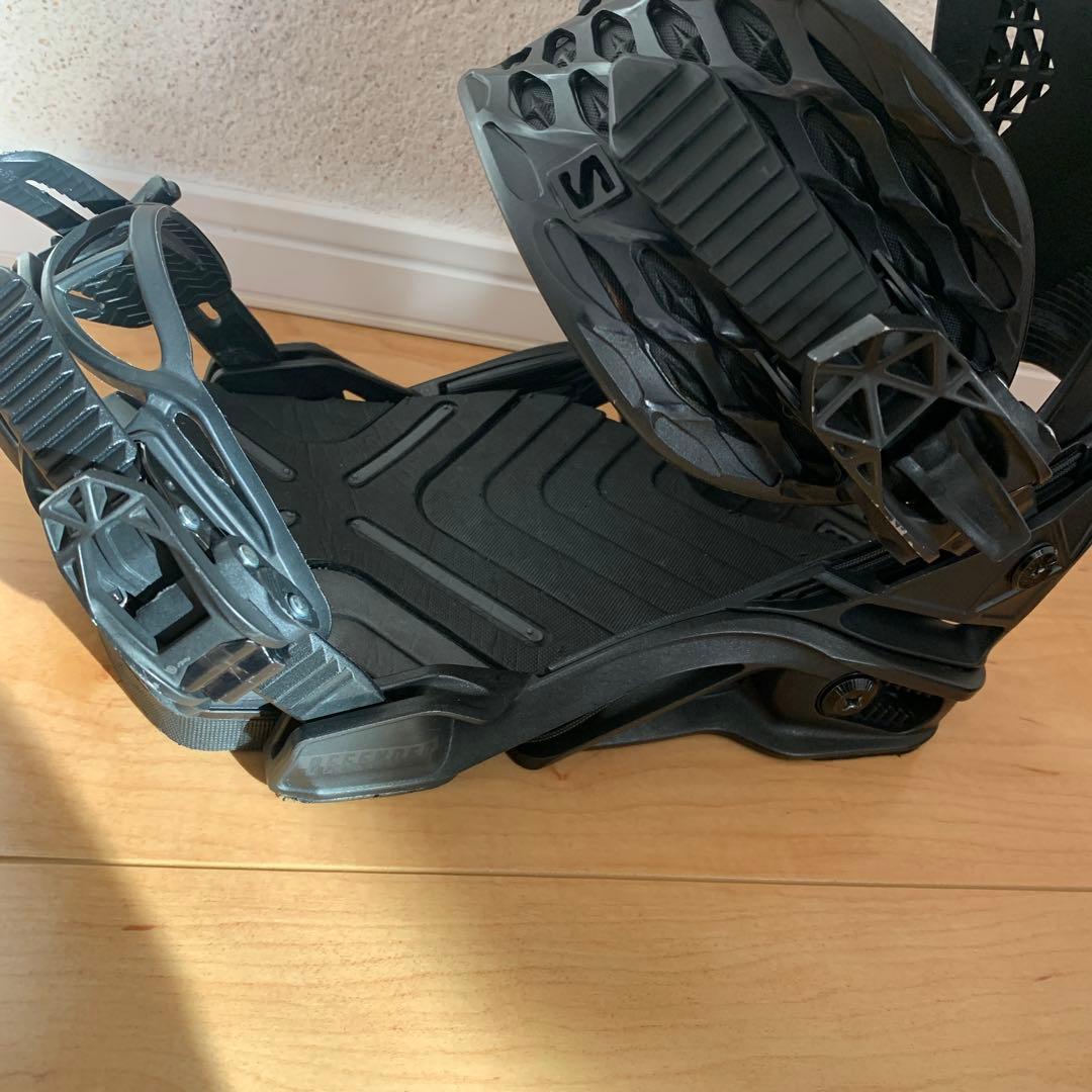 サロモン　ディフェンダー　サイズ　m