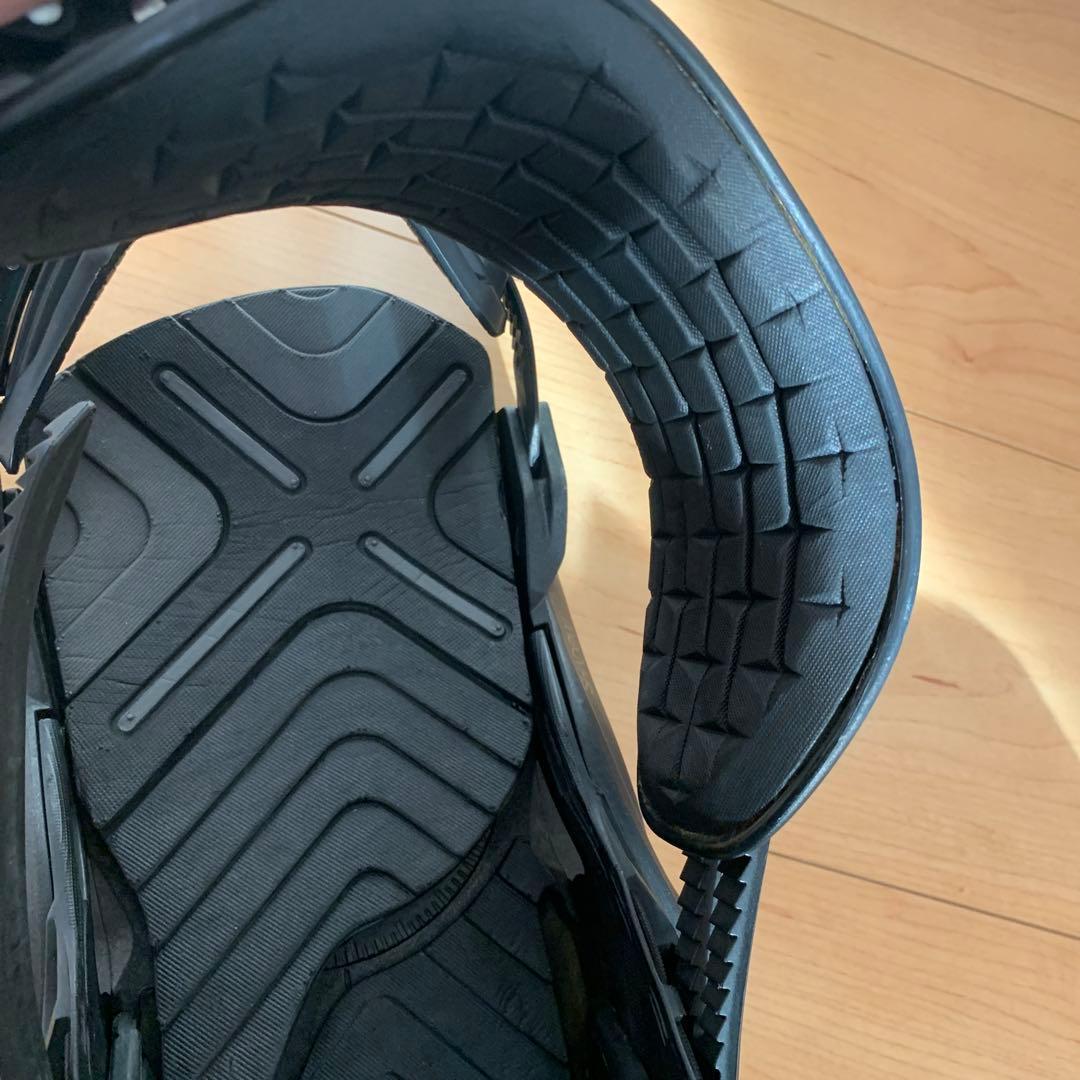 サロモン　ディフェンダー　サイズ　m