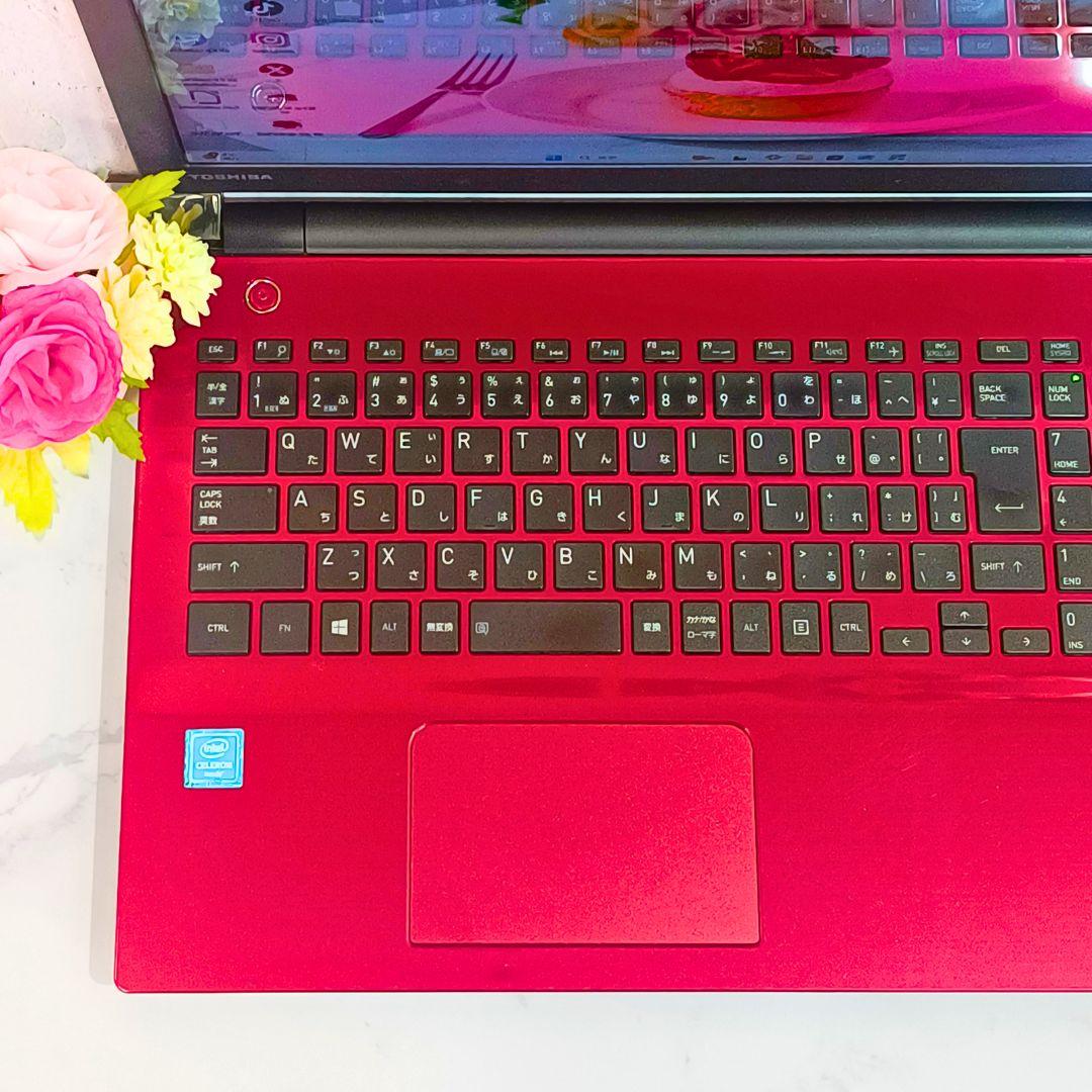 美品レッド❣️すぐ使える薄型ノートパソコン✨️初心者OK✨️サクサク快適SSD