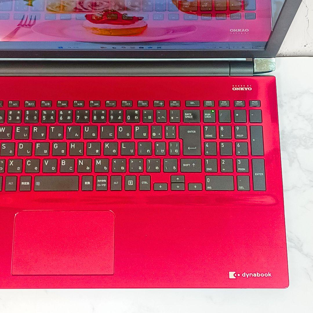 美品レッド❣️すぐ使える薄型ノートパソコン✨️初心者OK✨️サクサク快適SSD