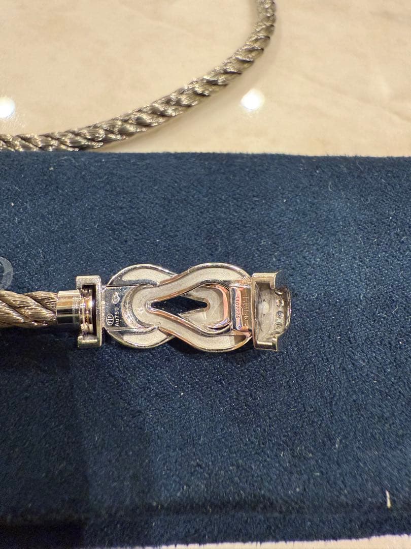 おかかさま専用FRED 結び目デザイン ブレスレット