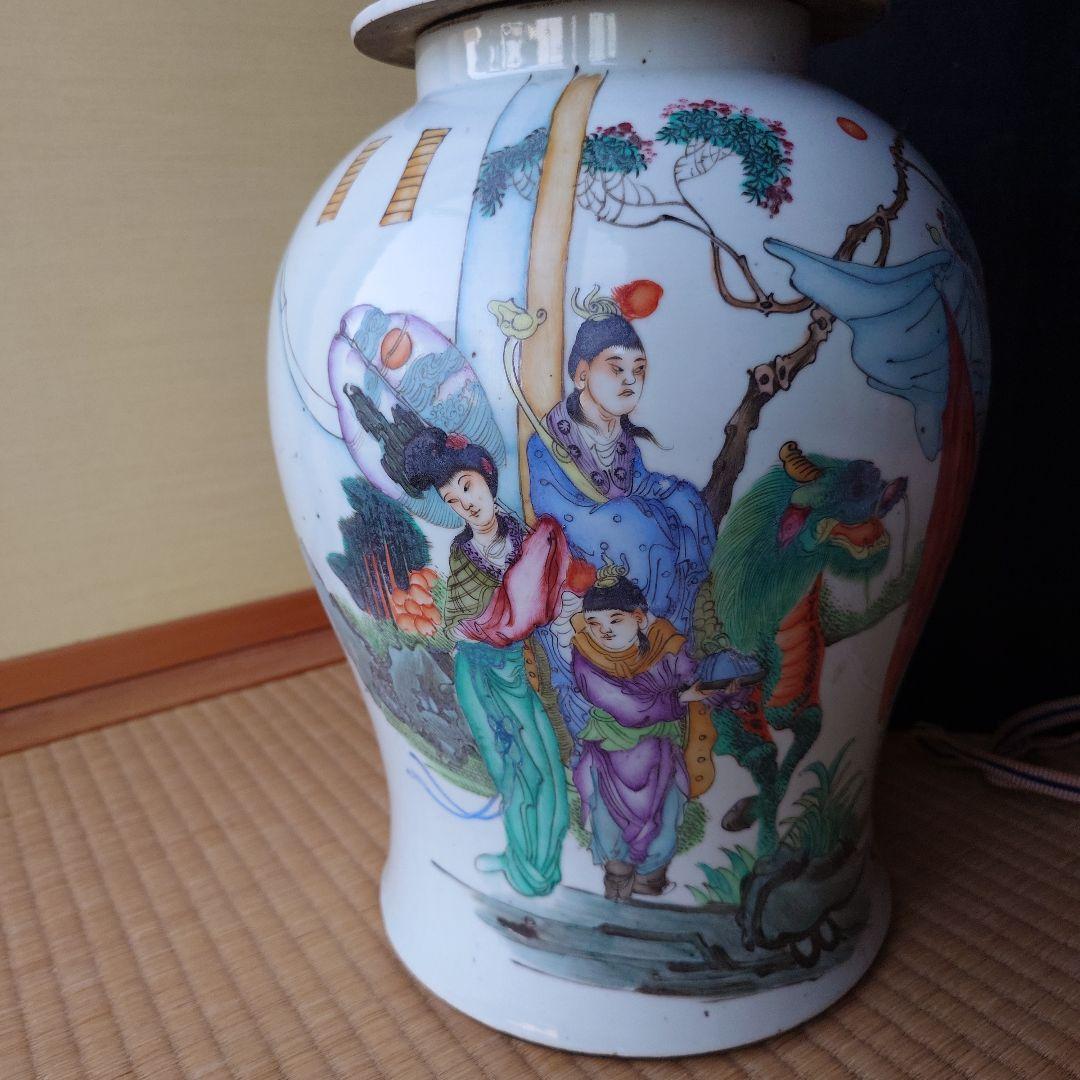 中国 陶器製の壺 蓋付き 箱アリ