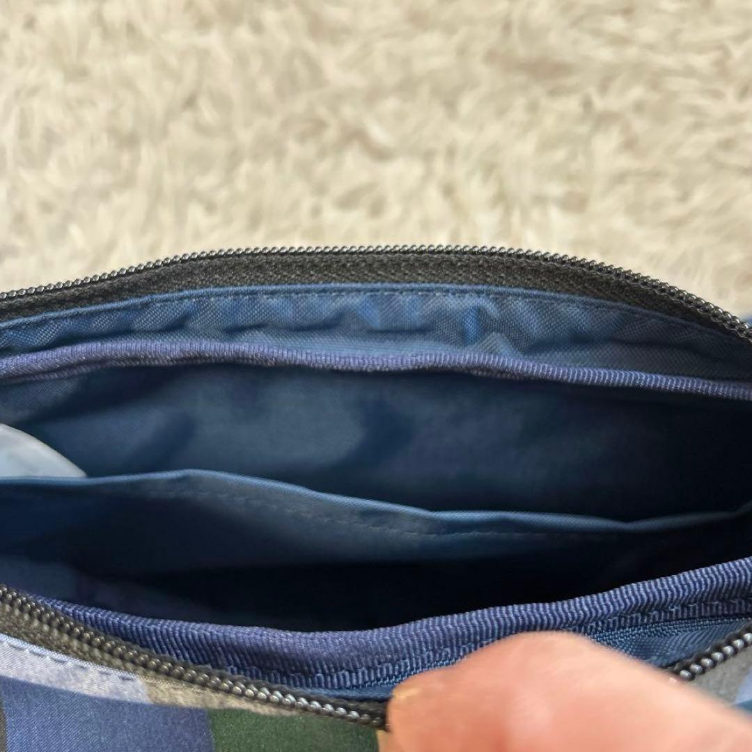 【タグ付き未使用】ファミリア ショルダーバッグ舟形ポシェット XTチェック