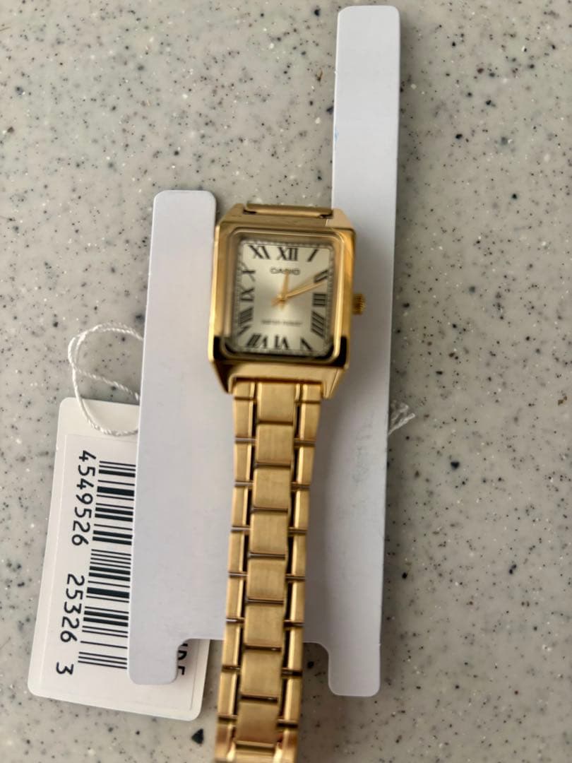 CASIO カシオ　LTP-V007G-9B ゴールド　腕時計　レディース