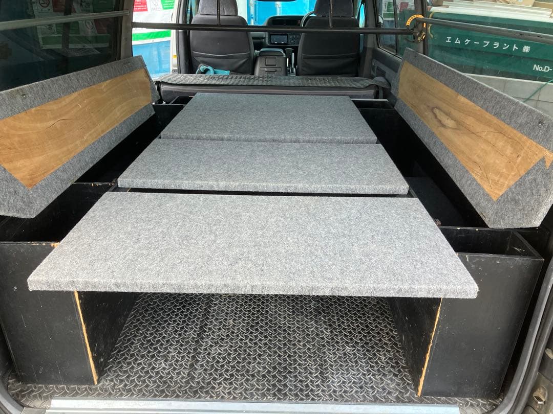 じゅんハイエースベッドキット100系にて使用 直接引き取り限定