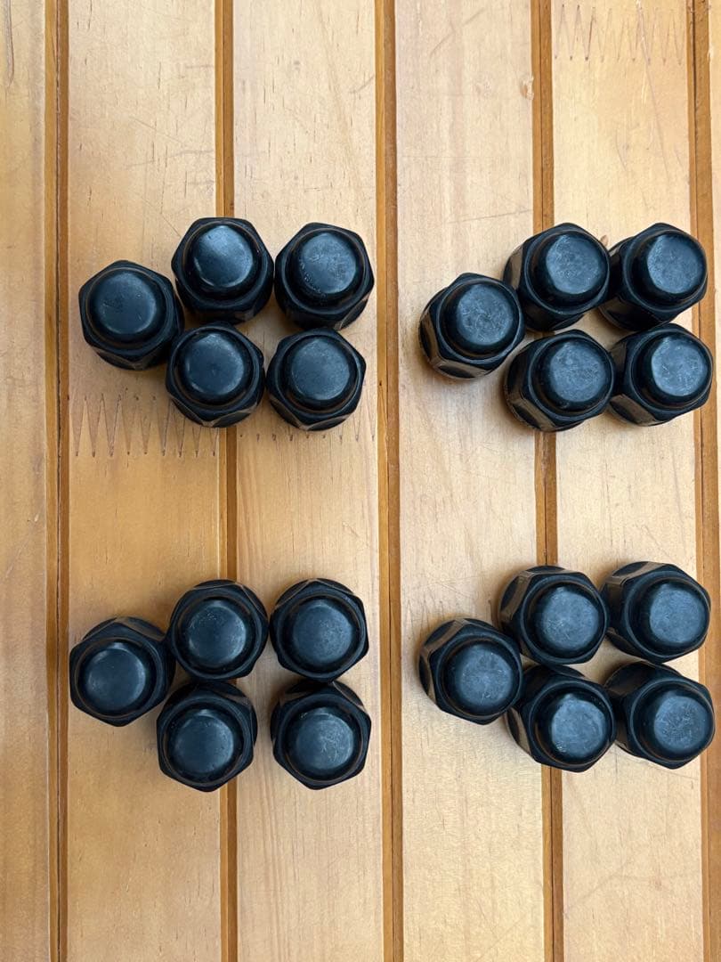 アウトランダーPHEV スタッドレスホイールセット 235/60 R18