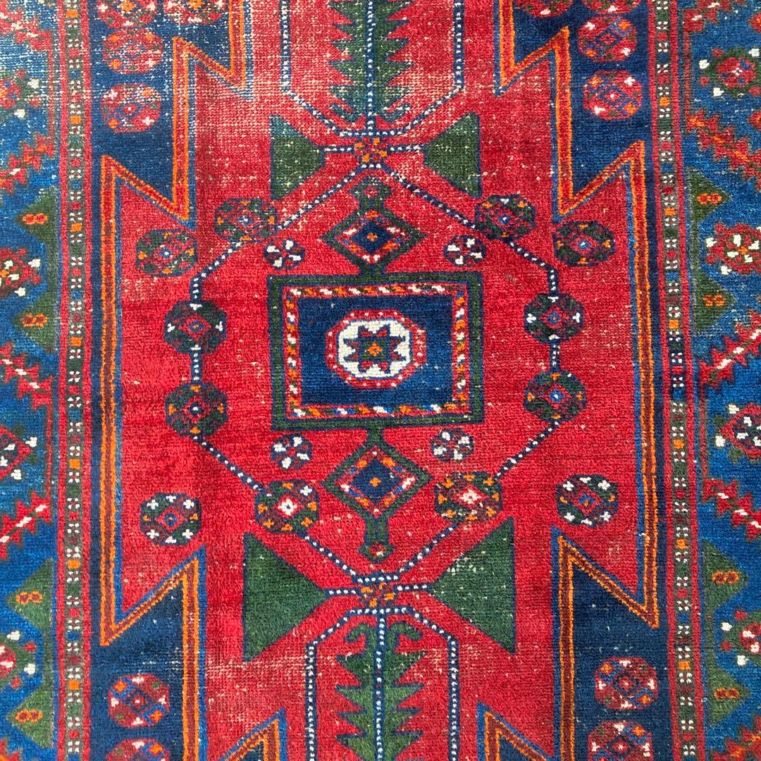 ヴィンテージラグ　トライバルラグ　ハマダン　メダリオン