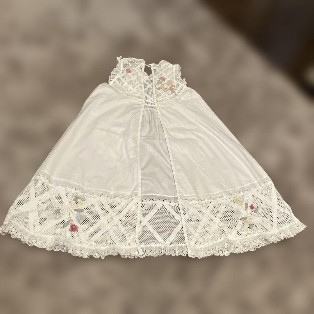 サエラ　レースエプロン