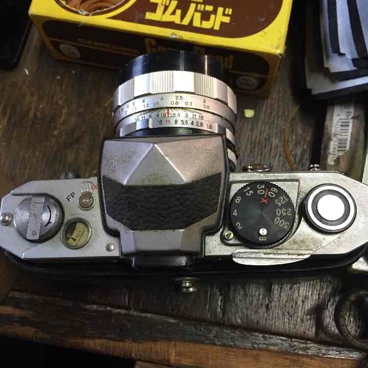 もう手に入りません。60年前の一眼レフ