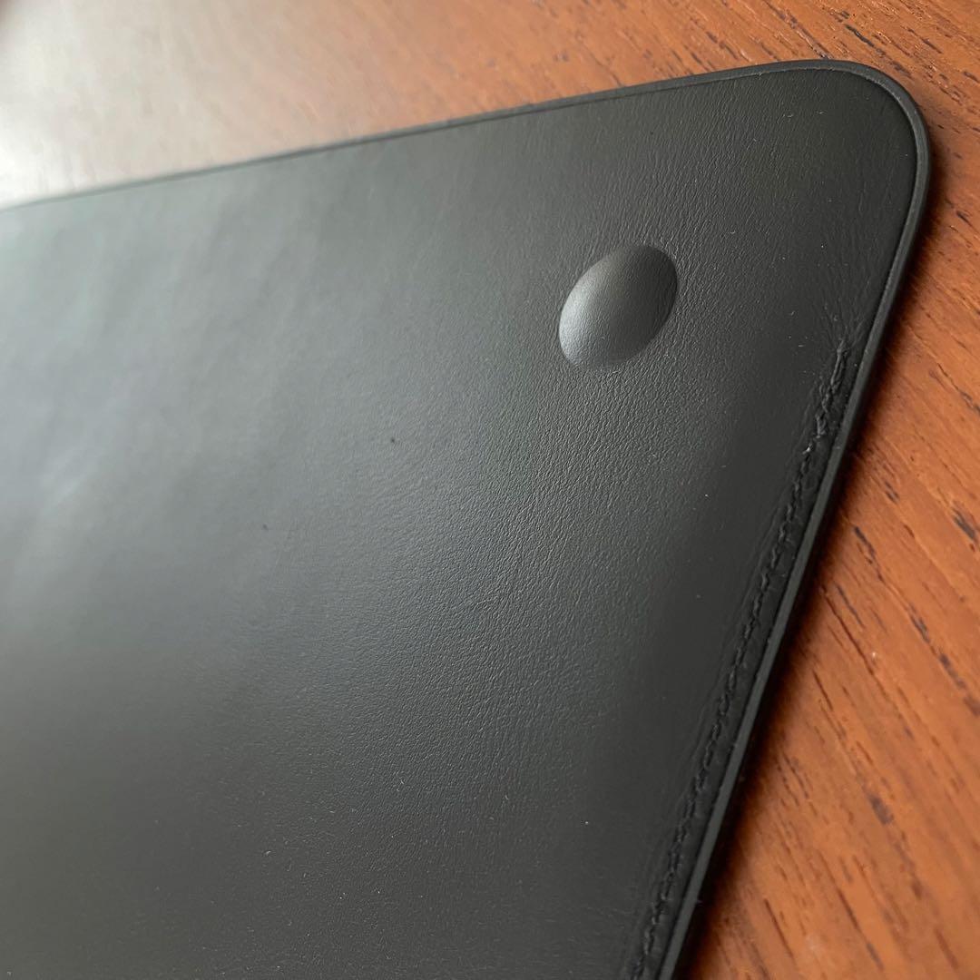 13インチMacBook Air/MacBook Pro用 レザースリーブ 黒