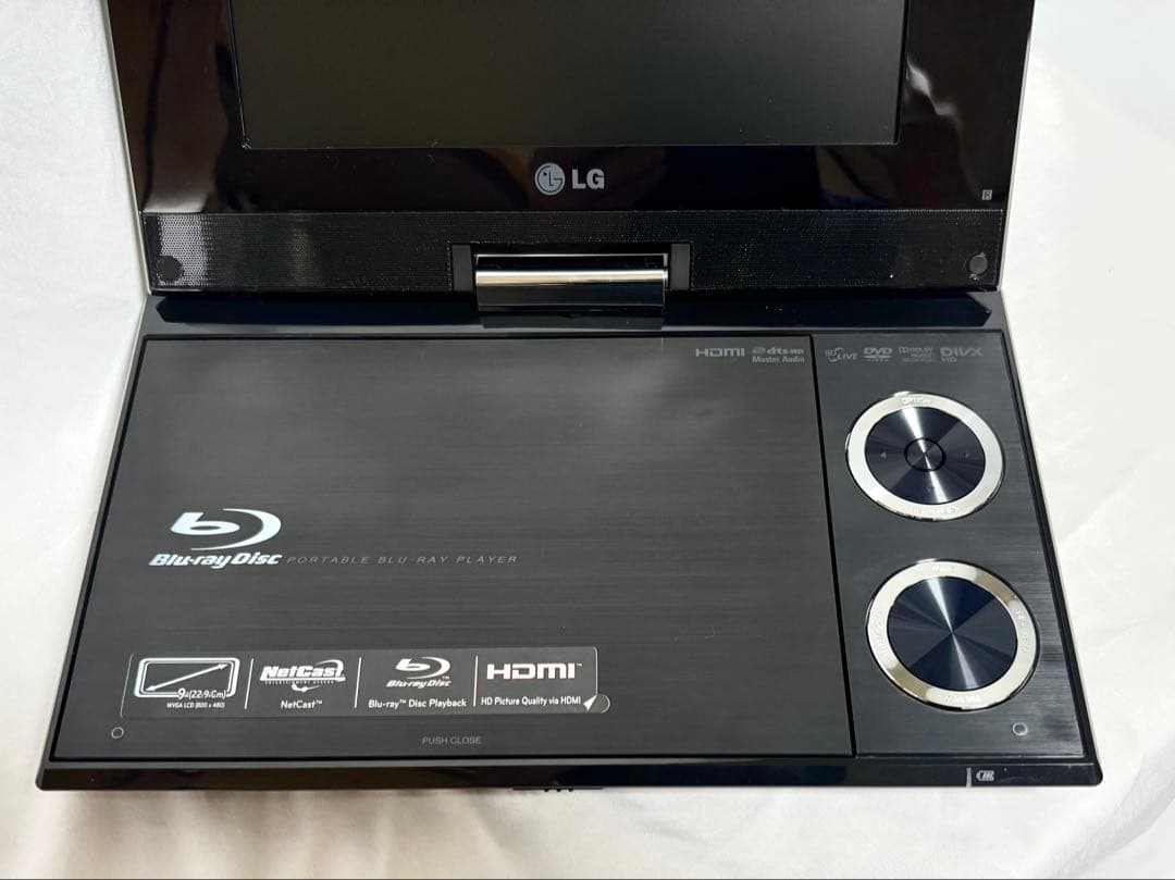 LG ポータブルブルーレイプレーヤー BP690 2012年製