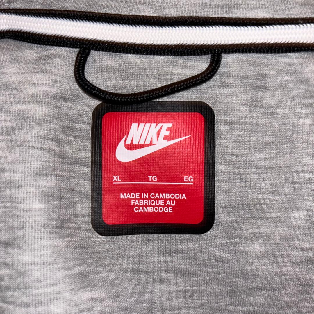 NIKE　テックフリース　セットアップ　上下