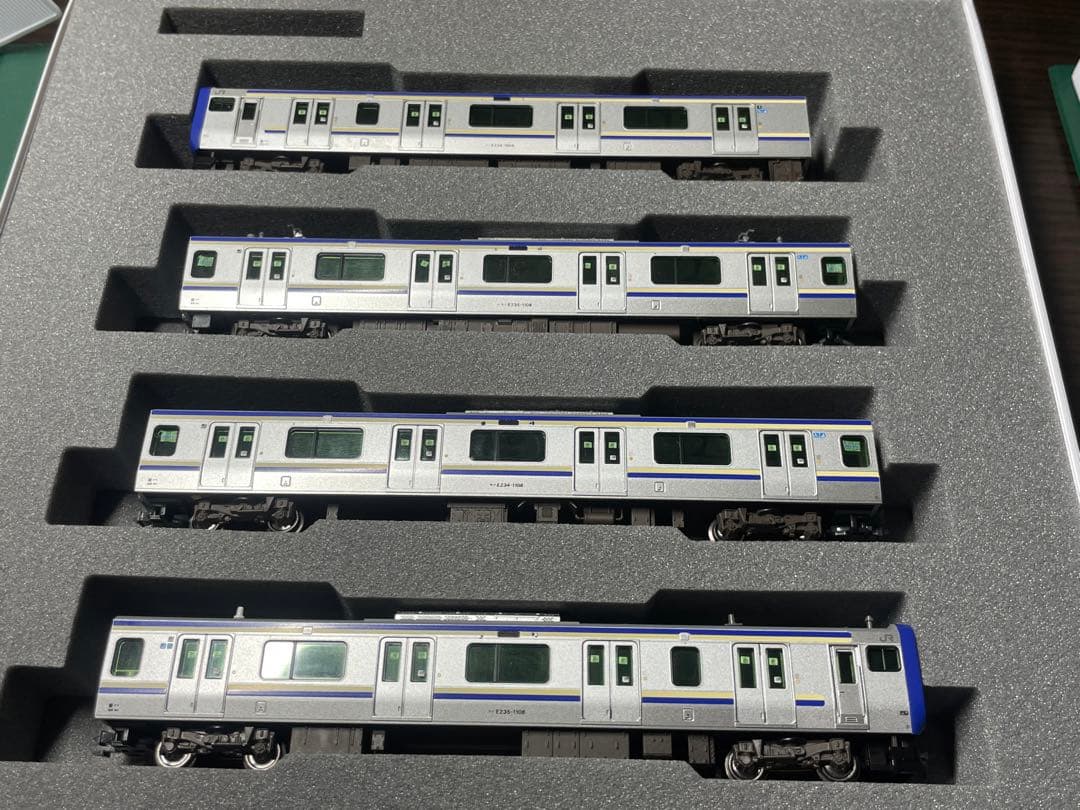 KATO E235系1000番台　Nゲージ　付属編成　4両