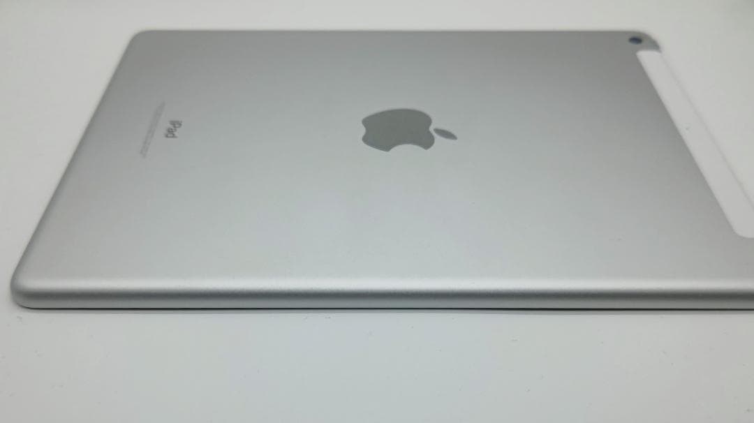 美品　iPad 第6世代 Wi-Fi + Cellularモデル 128GB