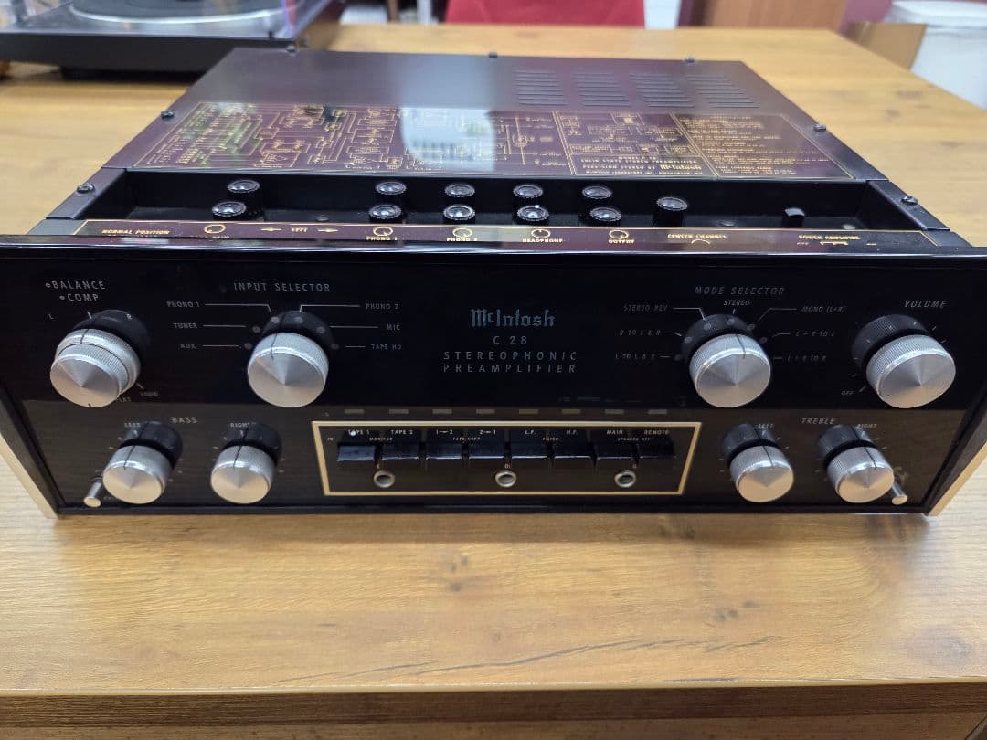 McIntosh C28 プリアンプ