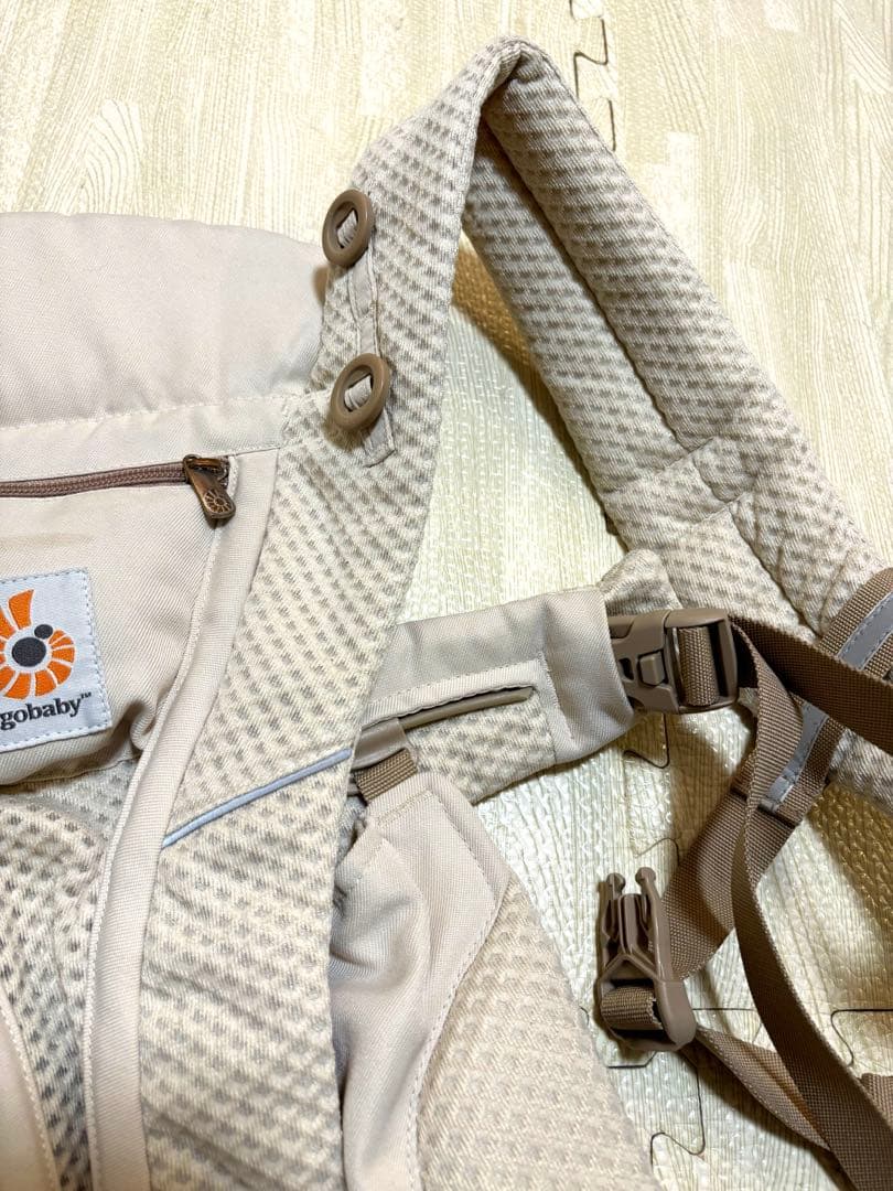 エルゴベビー OMNI Breeze オムニブリーズ　ナチュラルベージュ