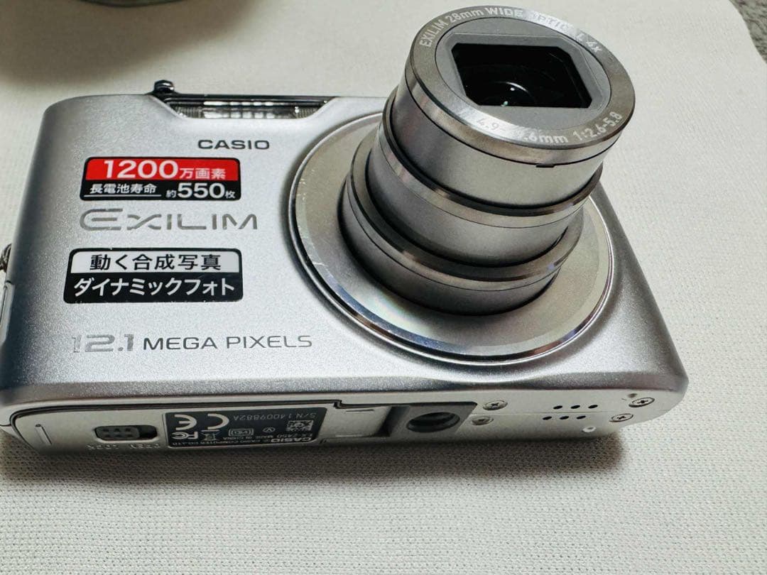 CASIO EXILIM EX-Z450 12.1メガピクセル