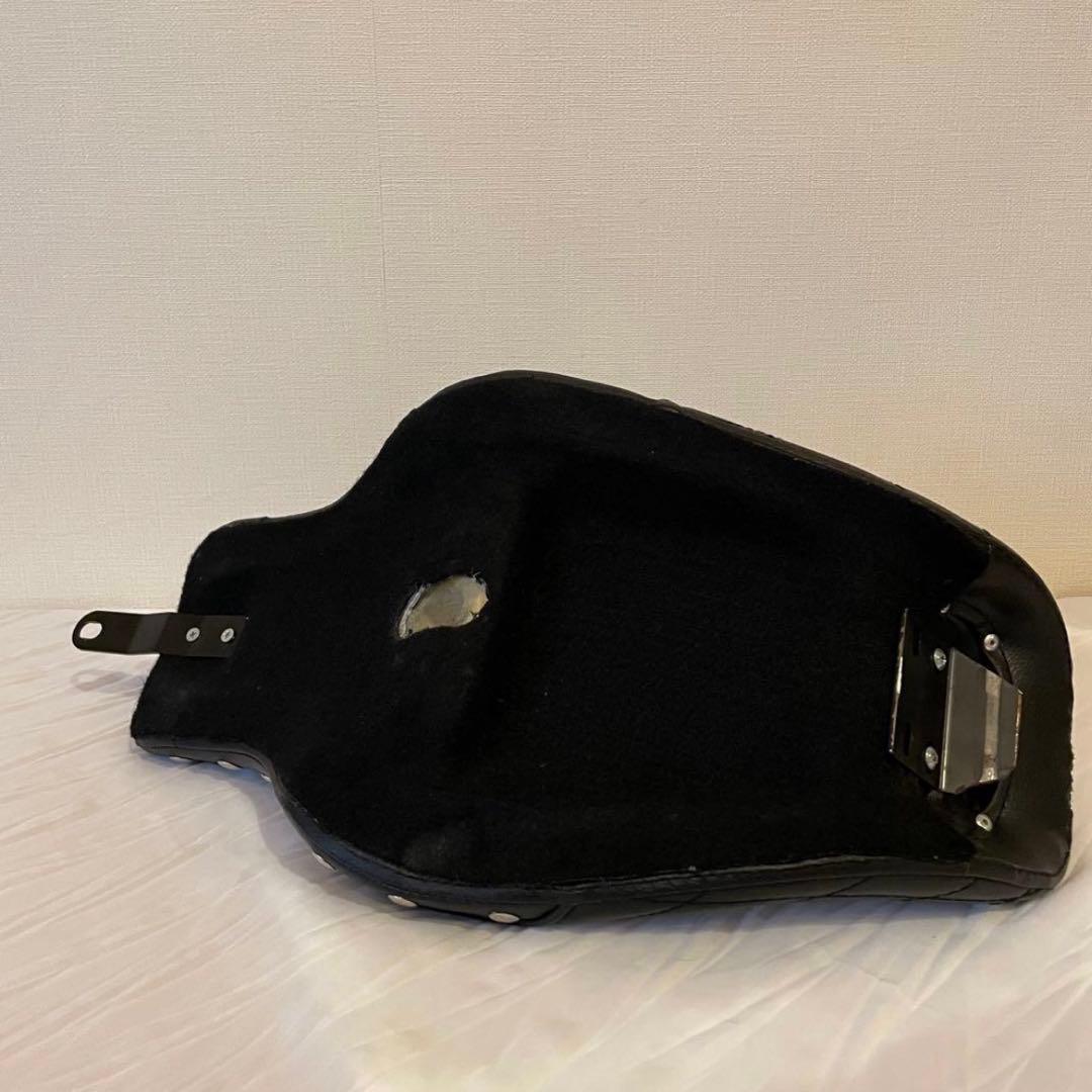 ガレージ T&F スタッド付きシングルシートタイプBフラット タイプ：ダイヤ