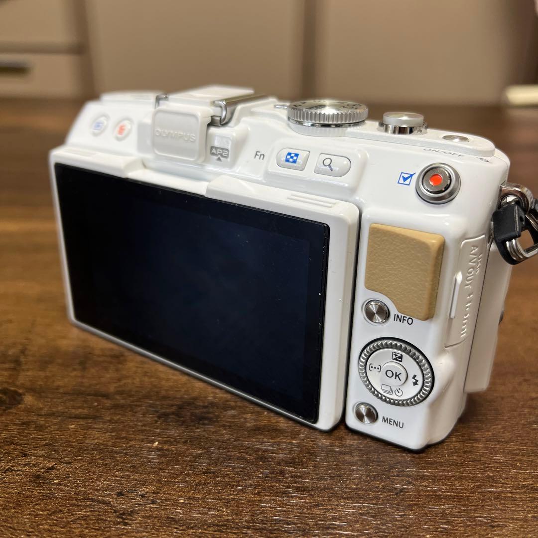 #3123 OLYMPUS PEN Lite E-PL5 ダブルズームキット