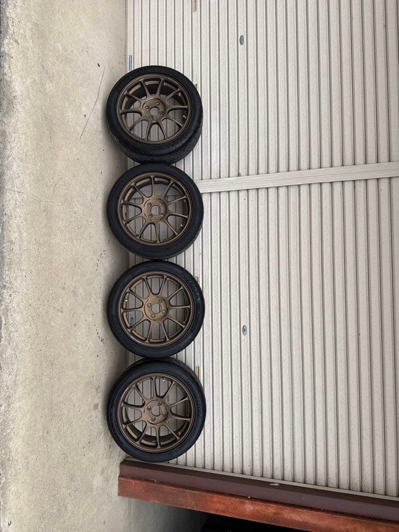 か*な様 RAYS ボルクレーシング ZE40 17インチ