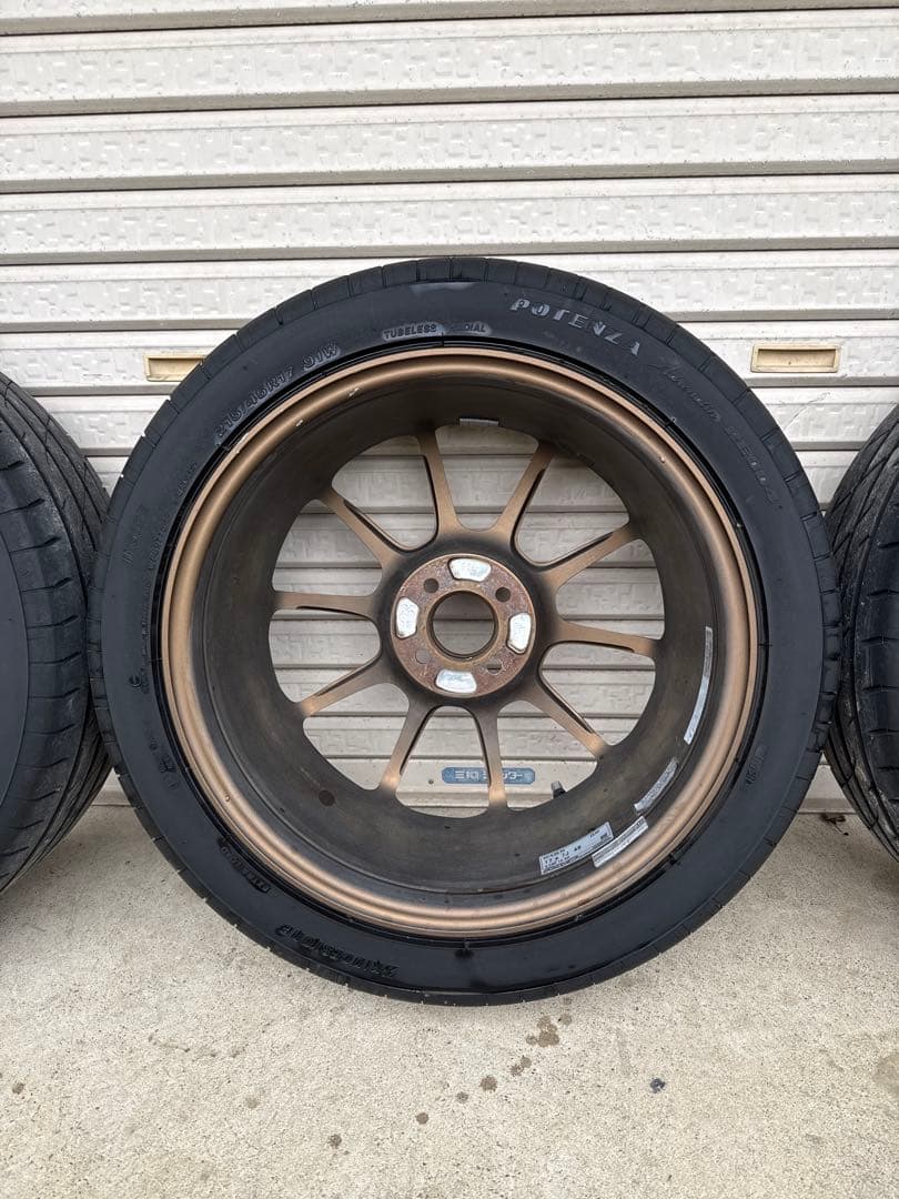 か*な様 RAYS ボルクレーシング ZE40 17インチ