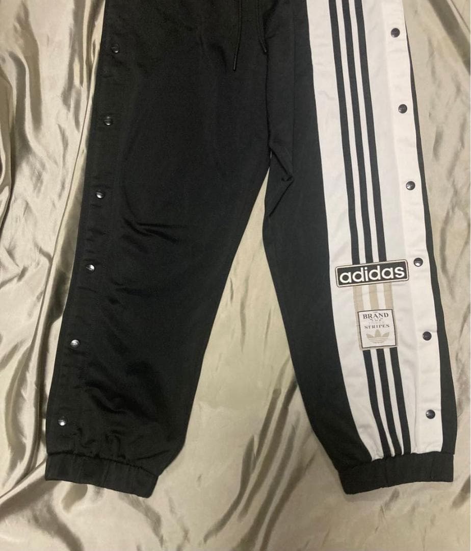 ブラックピンク　ロゼ着用　同型同色　アディブレイク　ジャージ　ズボン　パンツ　M