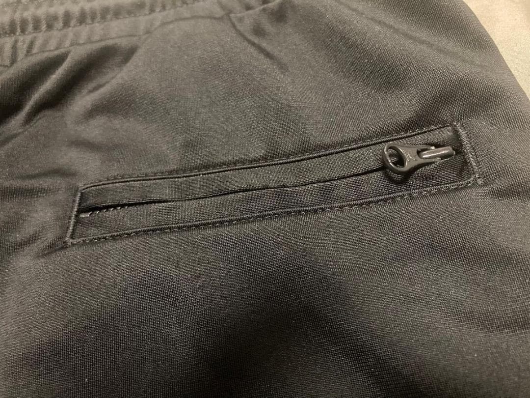 ブラックピンク　ロゼ着用　同型同色　アディブレイク　ジャージ　ズボン　パンツ　M