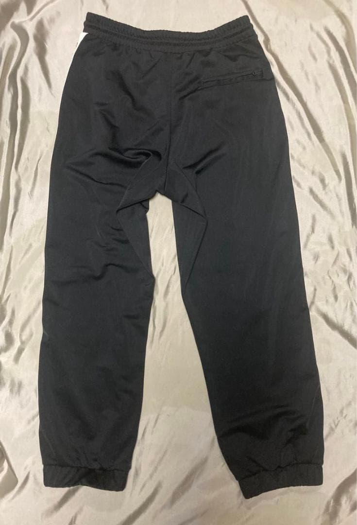 ブラックピンク　ロゼ着用　同型同色　アディブレイク　ジャージ　ズボン　パンツ　M